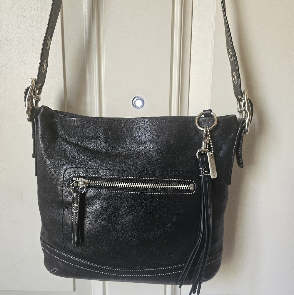 Coach• Soho Slim Y2k Black Leather Hobo fringe/tassel Shoulder/CB Bag 🖤🩶